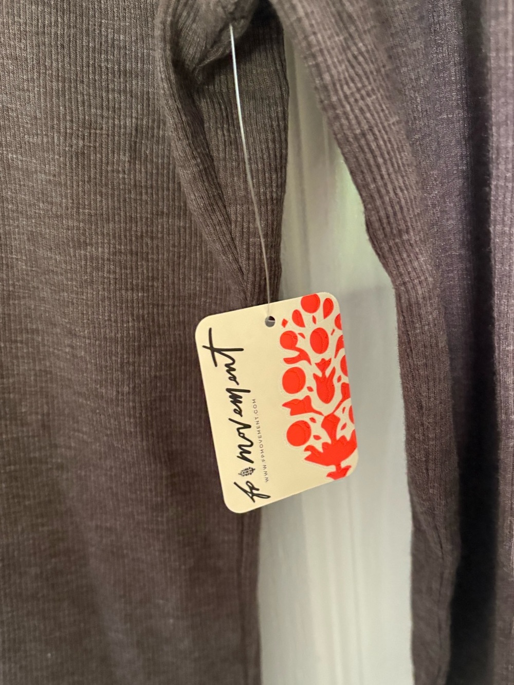 NWT Free People Women's FP Movement Breathe Easy Layer. Size XL. - Picture 7 of 7